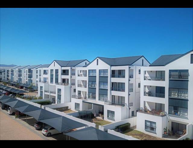1 BEDROOM APARTMENT FOR SALE IN SANDOWN